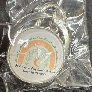 Silver and Orange Keychain with Inspirational Quote It takes a big heart to help